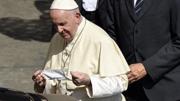 El Papa Francisco apareció por primera vez con barbijo