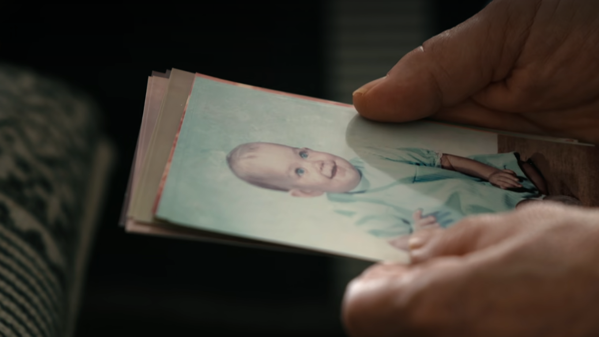 En este documental de Netflix está basado en hechos reales sobre una madre que desenreda el misterio que envuelve la desaparición de su hija. En este documental de Netflix está basado en hechos reales sobre una madre que desenreda el misterio que envuelve la desaparición de su hija.