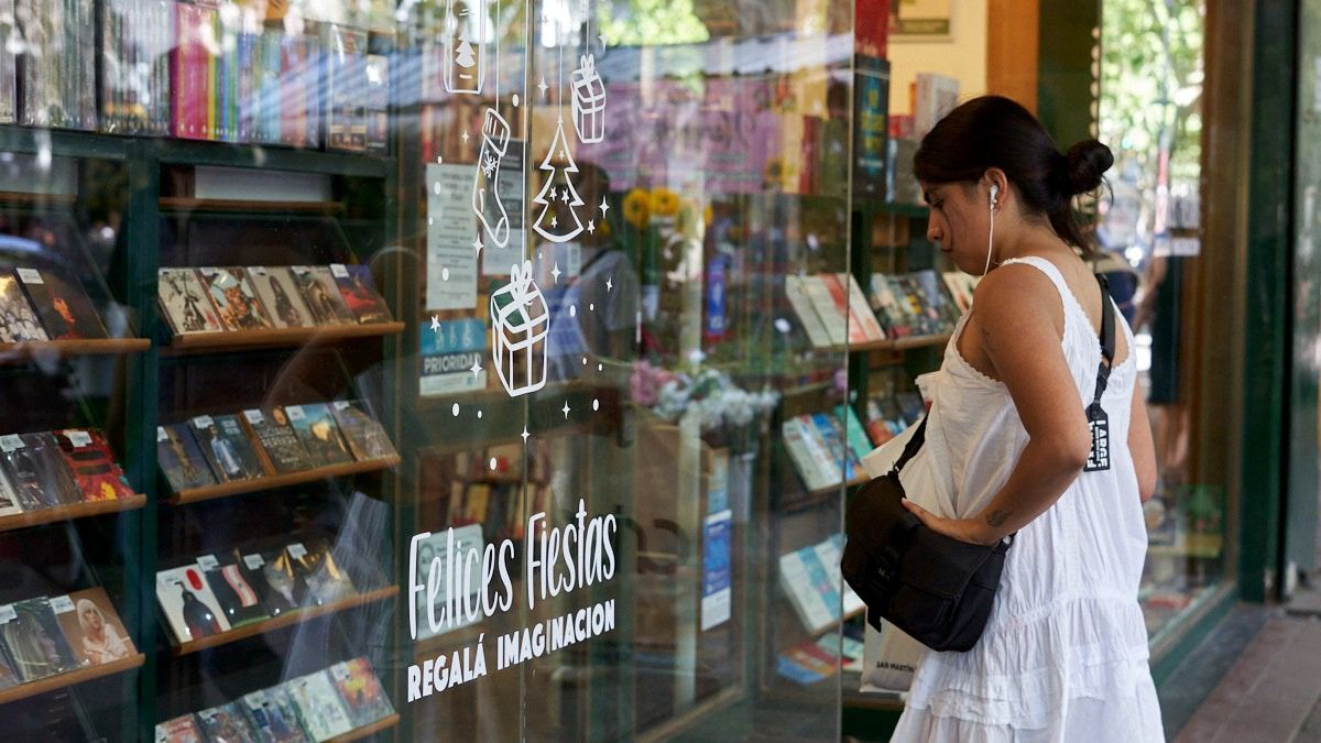 El 1 de enero no habrá actividad comercial en Mendoza por el feriado. El 1 de enero no habrá actividad comercial en Mendoza por el feriado.