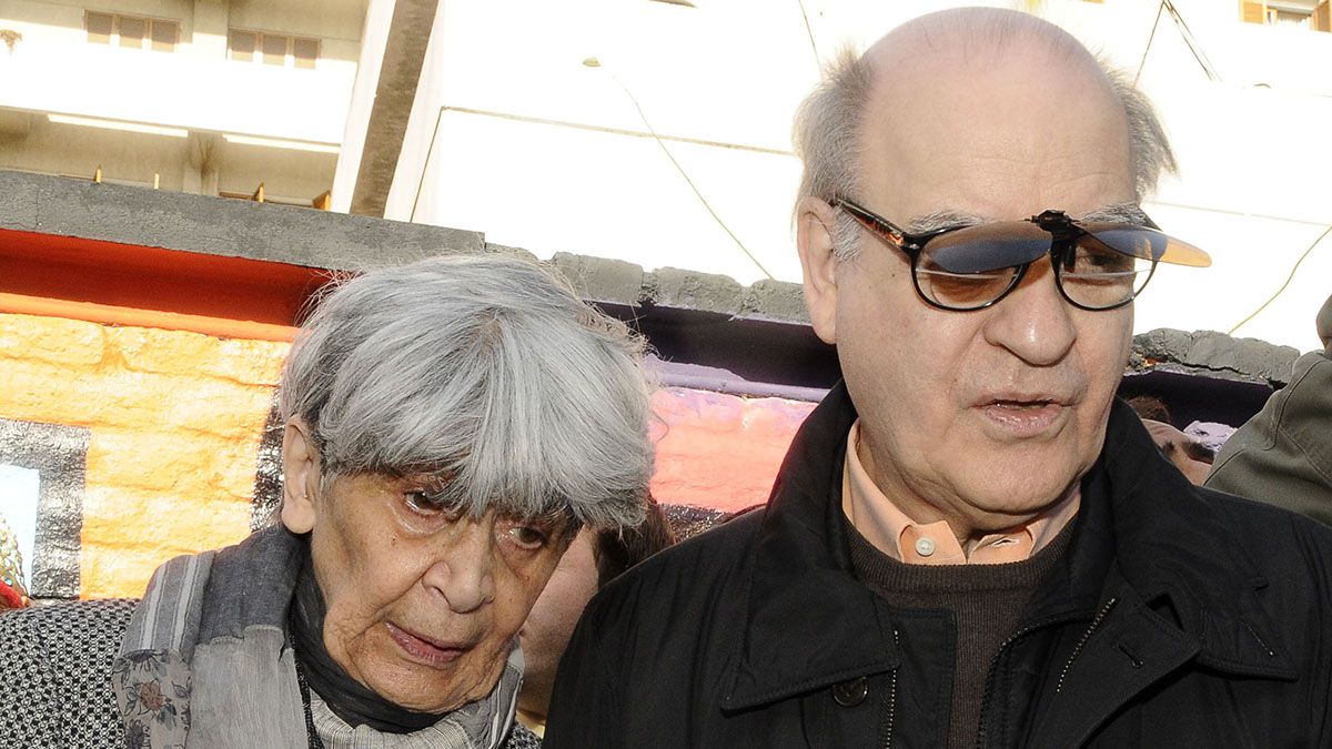"Quino" acompañado por su mujer, Alicia Colombo.