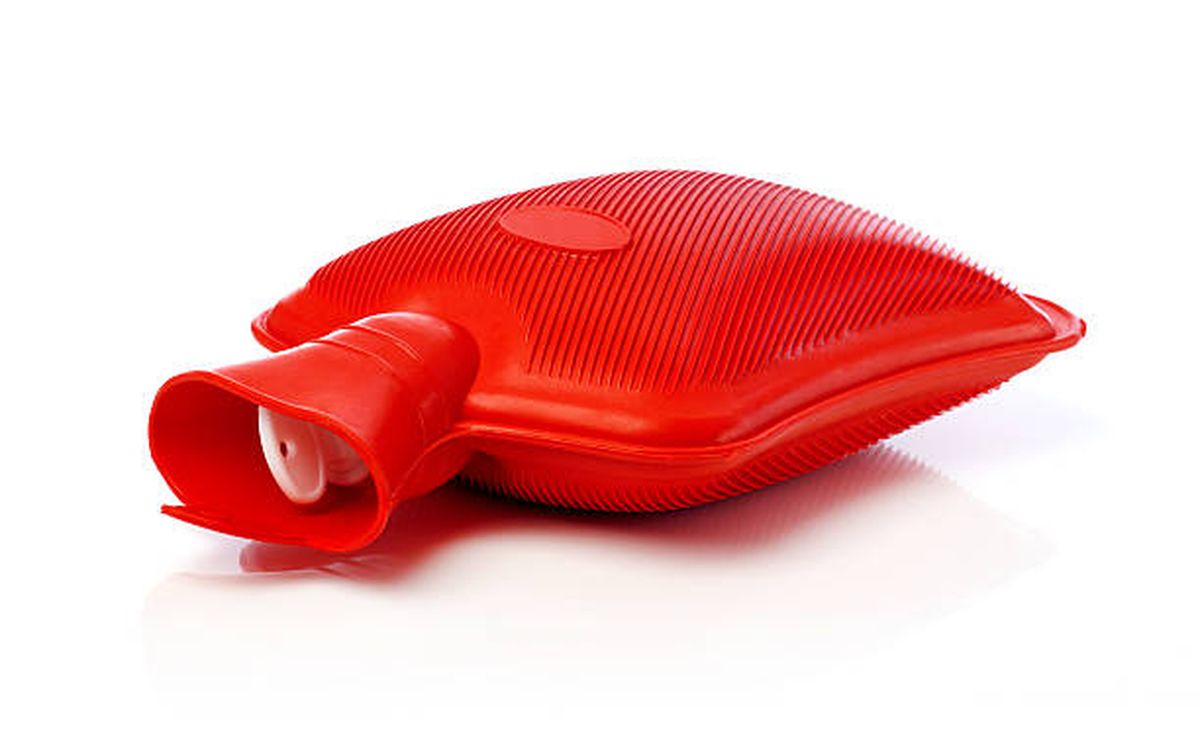 Con una bolsa de agua caliente podrás secar la ropa fácilmente. Con una bolsa de agua caliente podrás secar la ropa fácilmente.