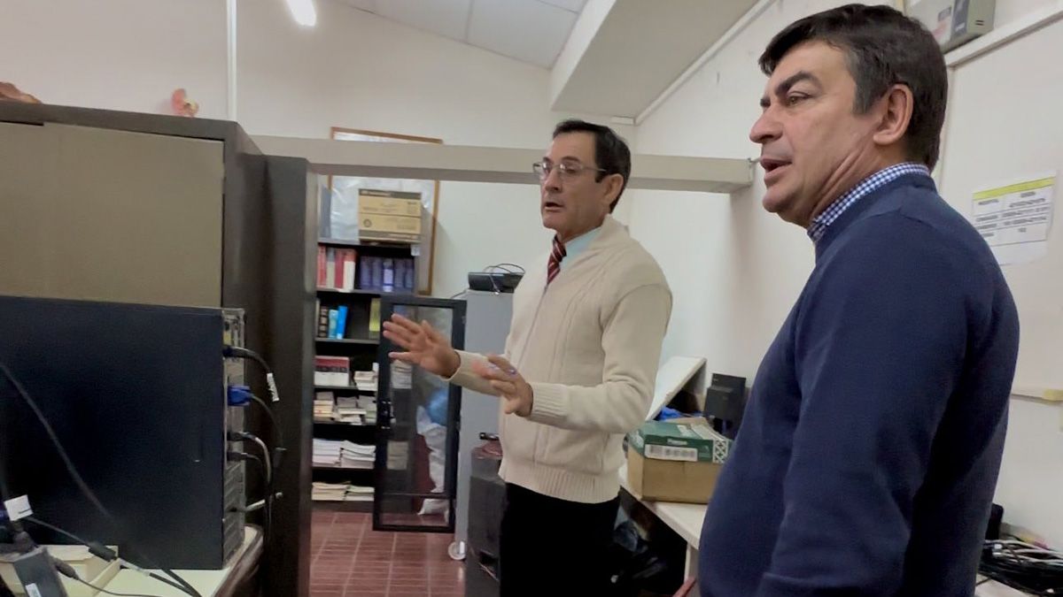 Omar De Marchi en la escuela Marcelino Blanco.