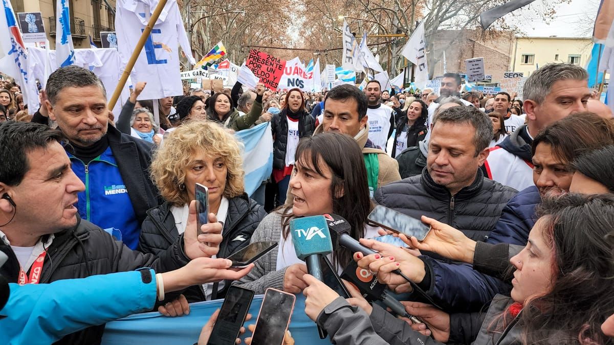 Este miércoles se viene la segunda jornada de paro de los docentes y ...