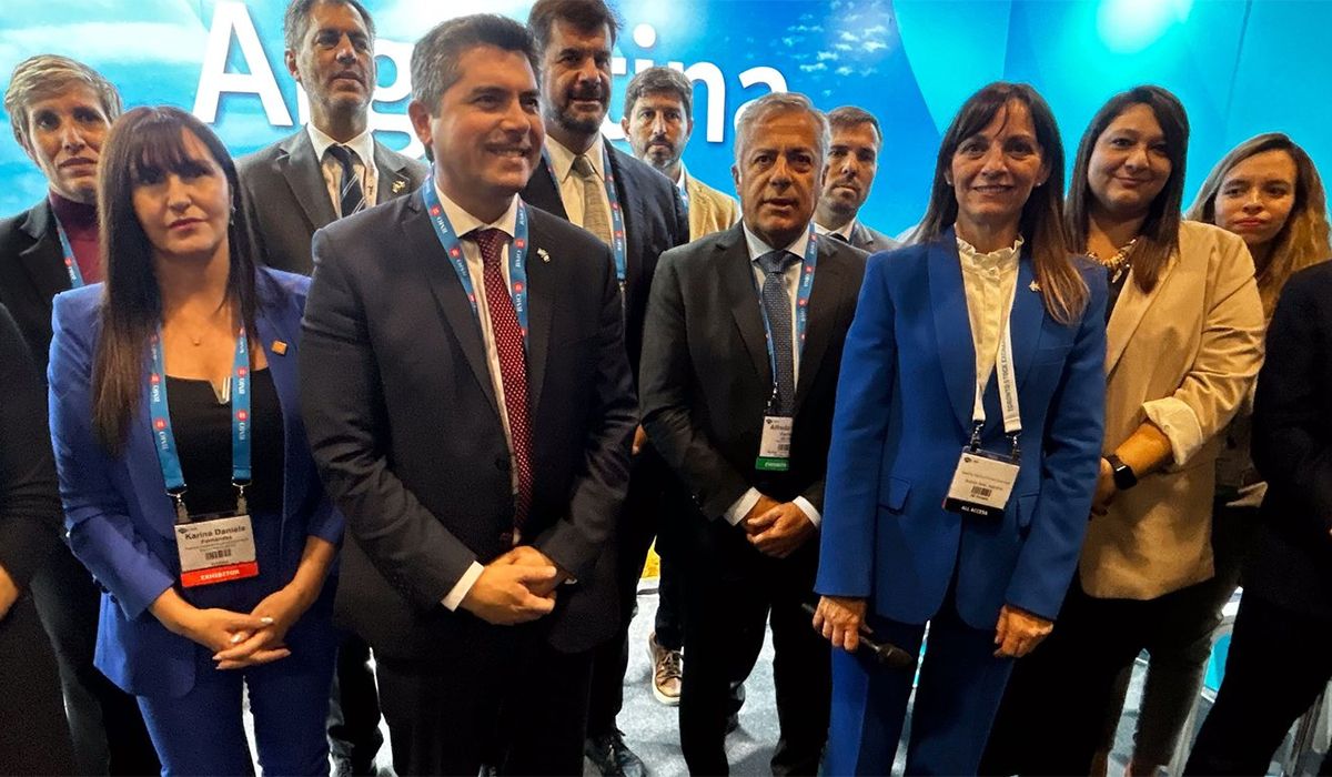 Los gobernadores Alfredo Cornejo y Marcelo Orrego, de Mendoza y San Juan, en la feria minera de Canad&aacute;.