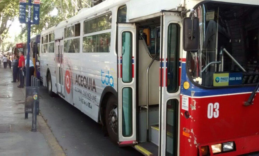 Paro sorpresivo de troles complica a pasajeros en Gran Mendoza