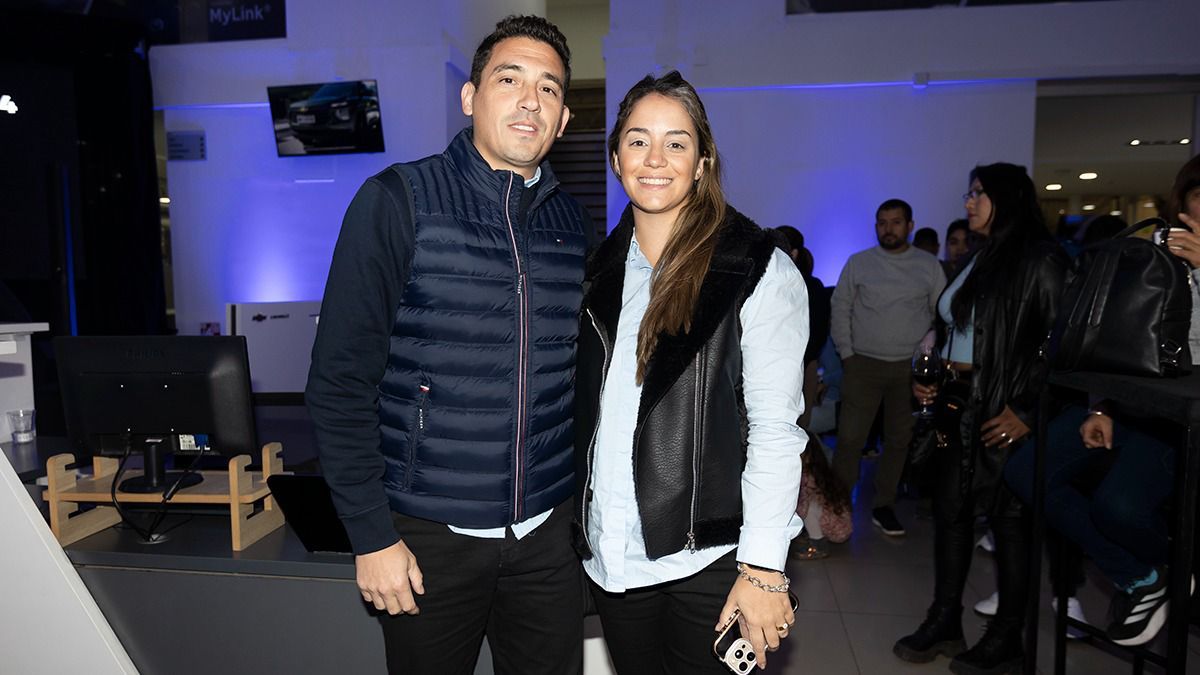Germán Alibrando y Paula Martínez. Germán Alibrando y Paula Martínez.