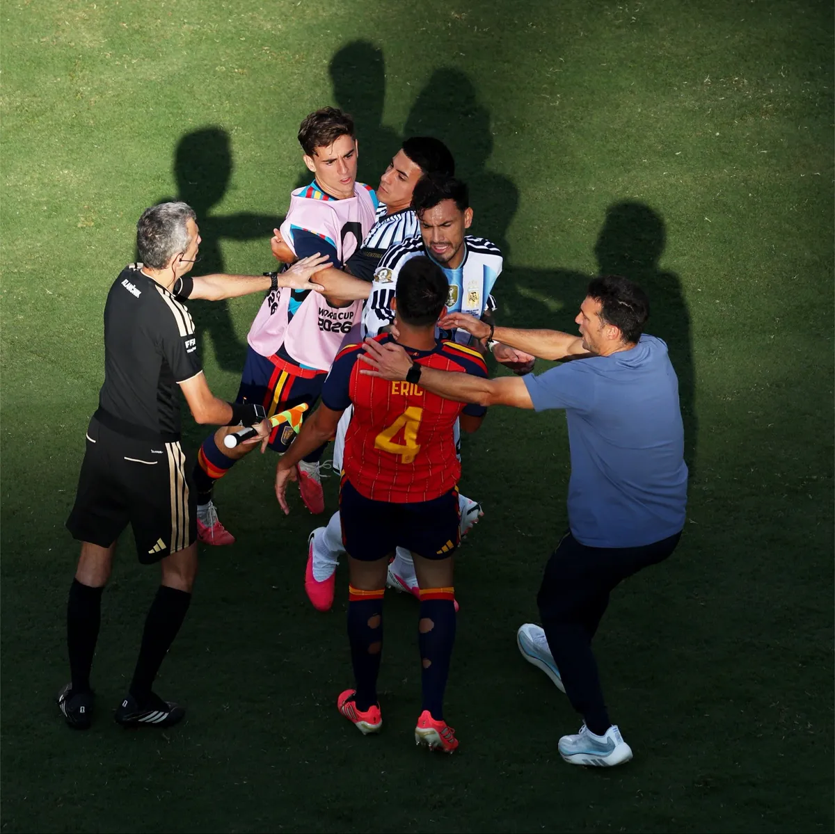 La AFA apelará las sanciones de la FIFA contra la Selección argentina.