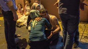 Al menos 50 muertos en un atentado perpetrado por un adolescente durante un casamiento