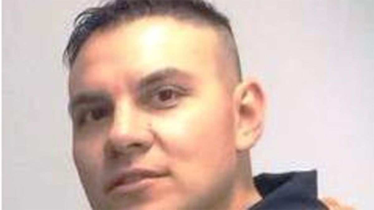 Se llama Raúl Ojeda y en la mañana del martes tuvo que transformarse en partero por tercera vez en su carrera, para asistir a una parturienta de El Borbollón