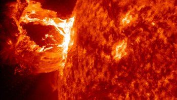 Una llamarada solar extrema se dirige a la Tierra y puede haber problemas con las comunicaciones
