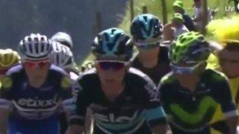 Por molesto se comió un cortito en pleno Tour de Francia