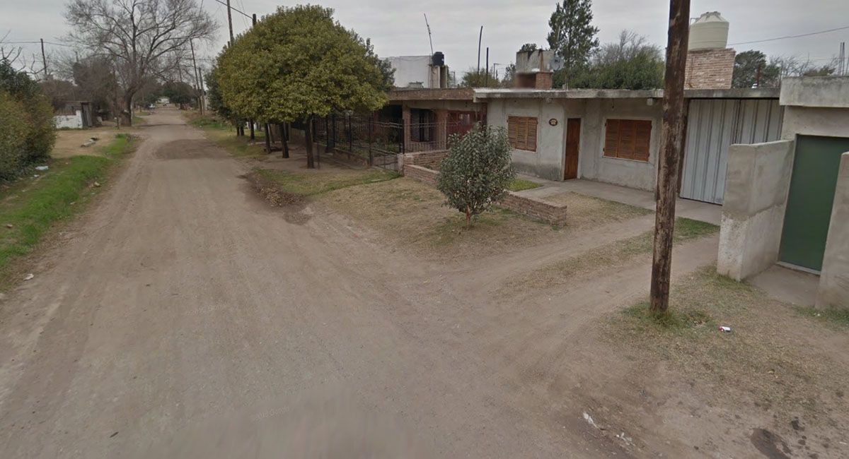 En una violenta discusión, un adolescente de 15 años apuñaló a su padrastro para defender a su madre. El hombre sufrió una grave herida En una violenta discusión, un adolescente de 15 años apuñaló a su padrastro para defender a su madre. El hombre sufrió una grave herida
