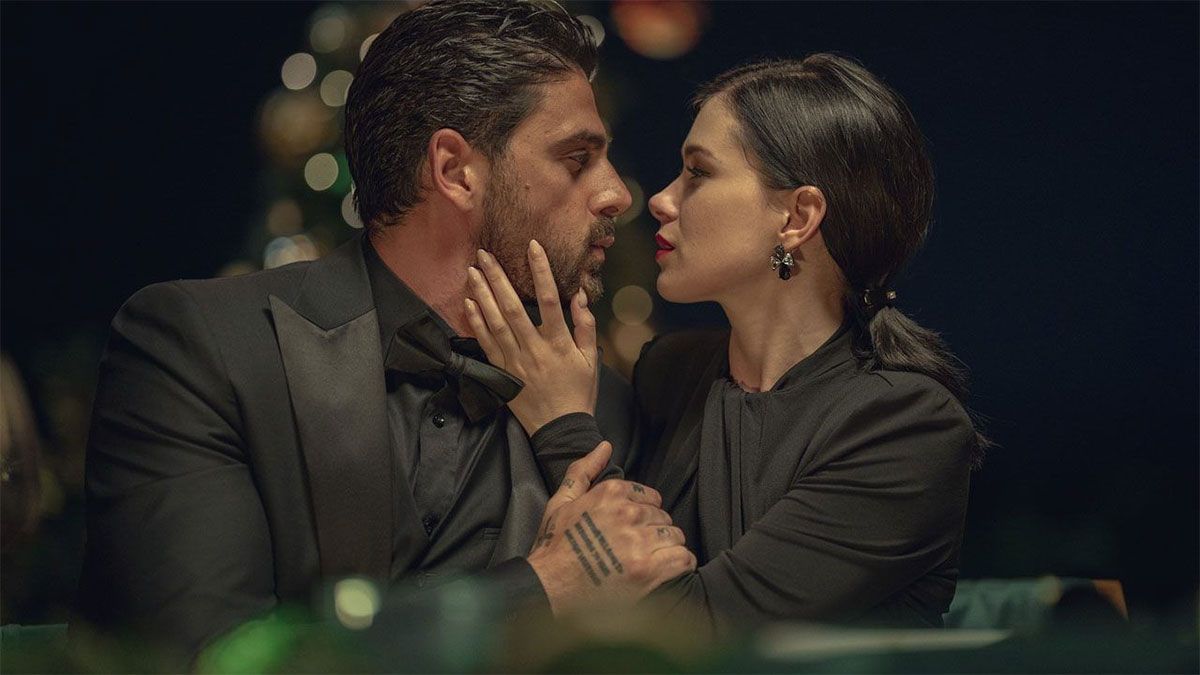 Con sensuales escenas, Massimo y Laura han logrado cautivar a todos los amantes de la trilogía de Netflix.