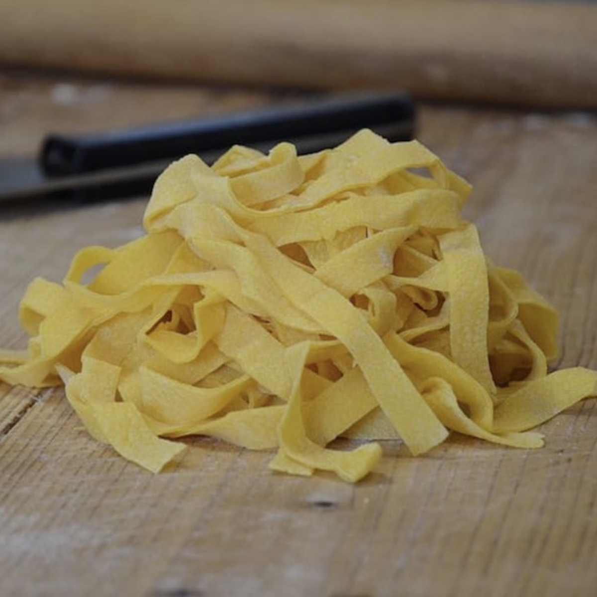 Aprende a realizar fideos caseros. Aprende a realizar fideos caseros.