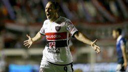 Chacarita se sacó la mufa: doblegó al Lobo en el inicio de la 8° fecha Chacarita se sacó la mufa: doblegó al Lobo en el inicio de la 8° fecha