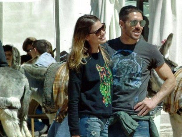 El Cholo se mostró con su nueva novia