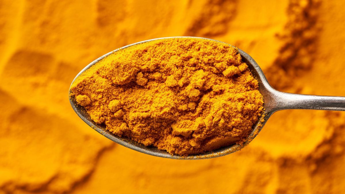 La especia milenaria que es antinflamatoria y combate el hígado graso