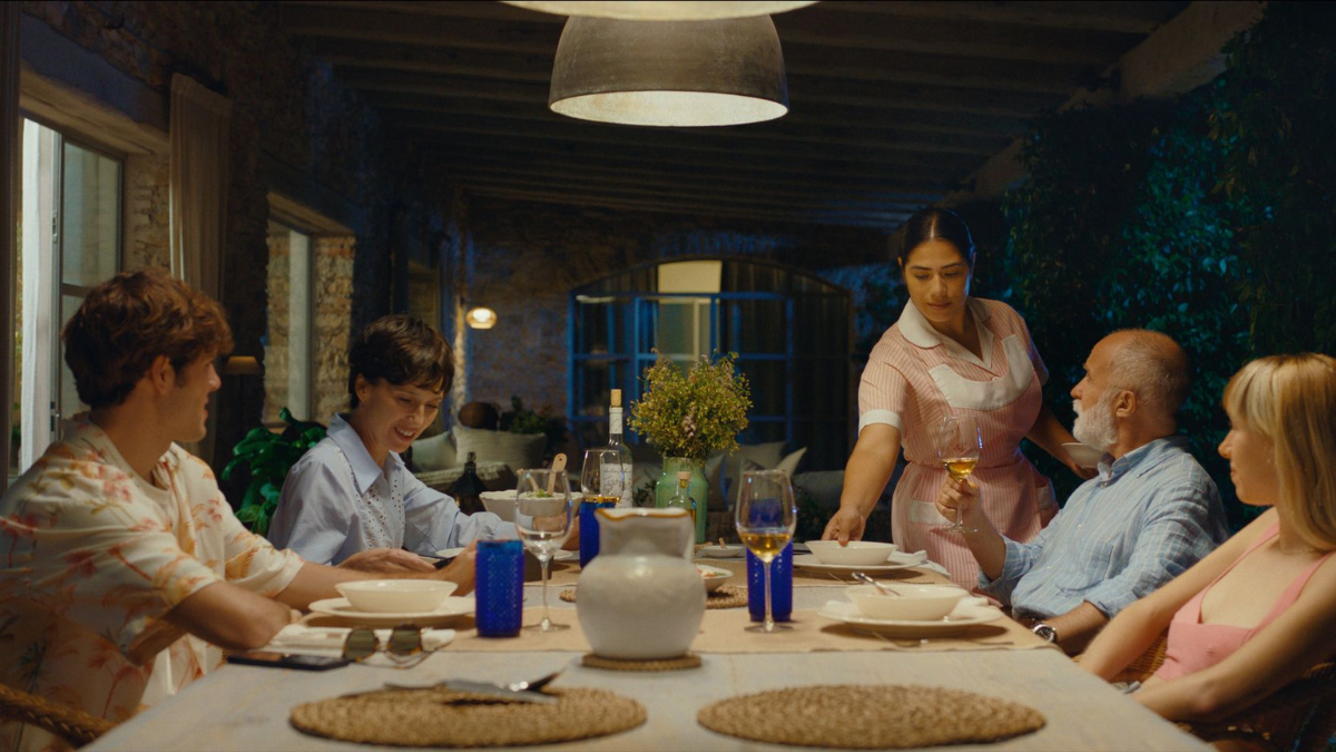 Además de la atrapante trama de Calladita, el pueblo donde se filmó fue la verdadera joya del film. Además de la atrapante trama de Calladita, el pueblo donde se filmó fue la verdadera joya del film.