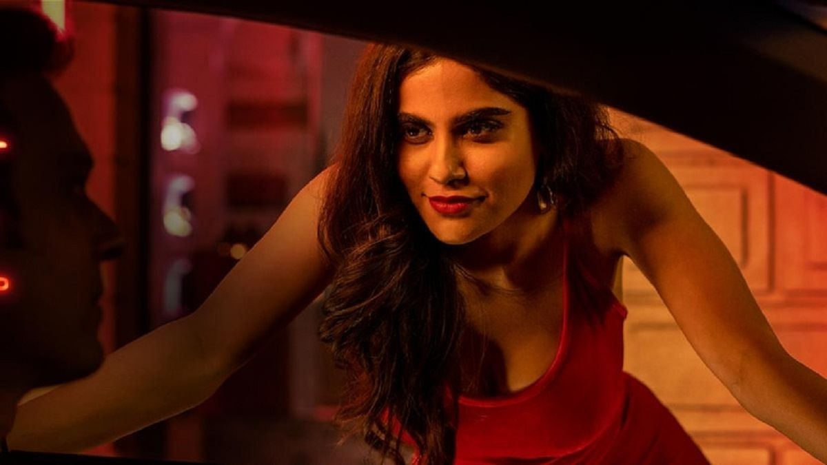 Aaditi Pohankar interpreta a la policía Bhumika Pardesi en la serie de Netflix.