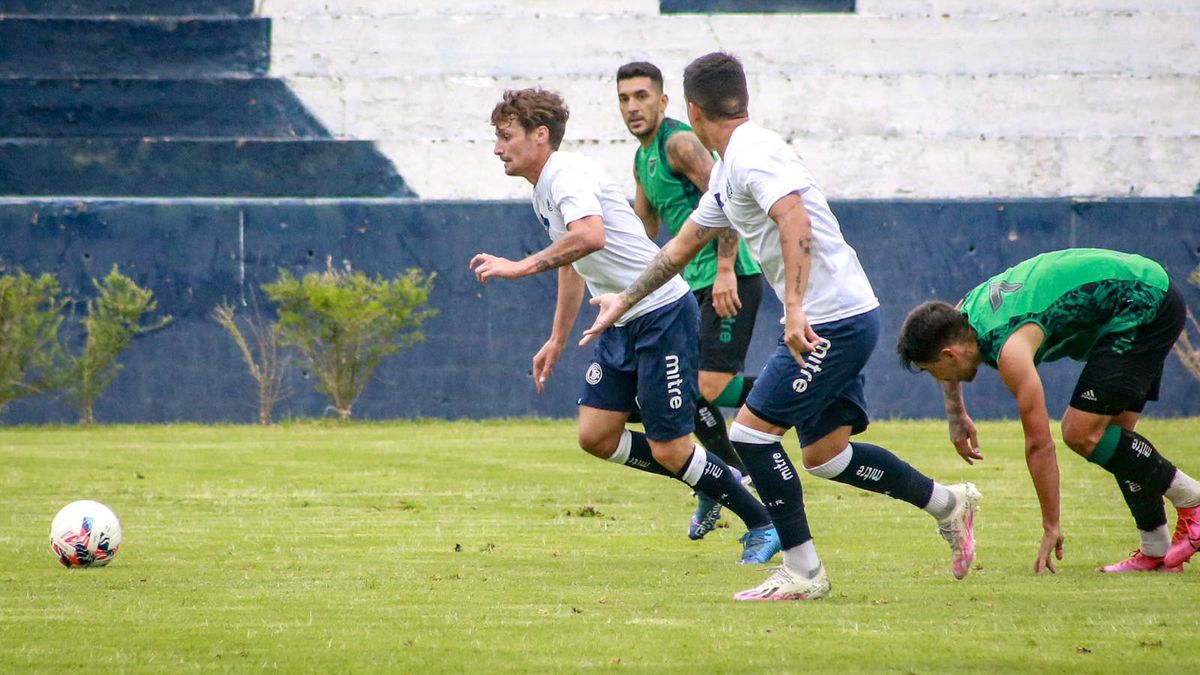 Independiente Rivadavia se midió en un amistoso ante San Martín de San Juan.