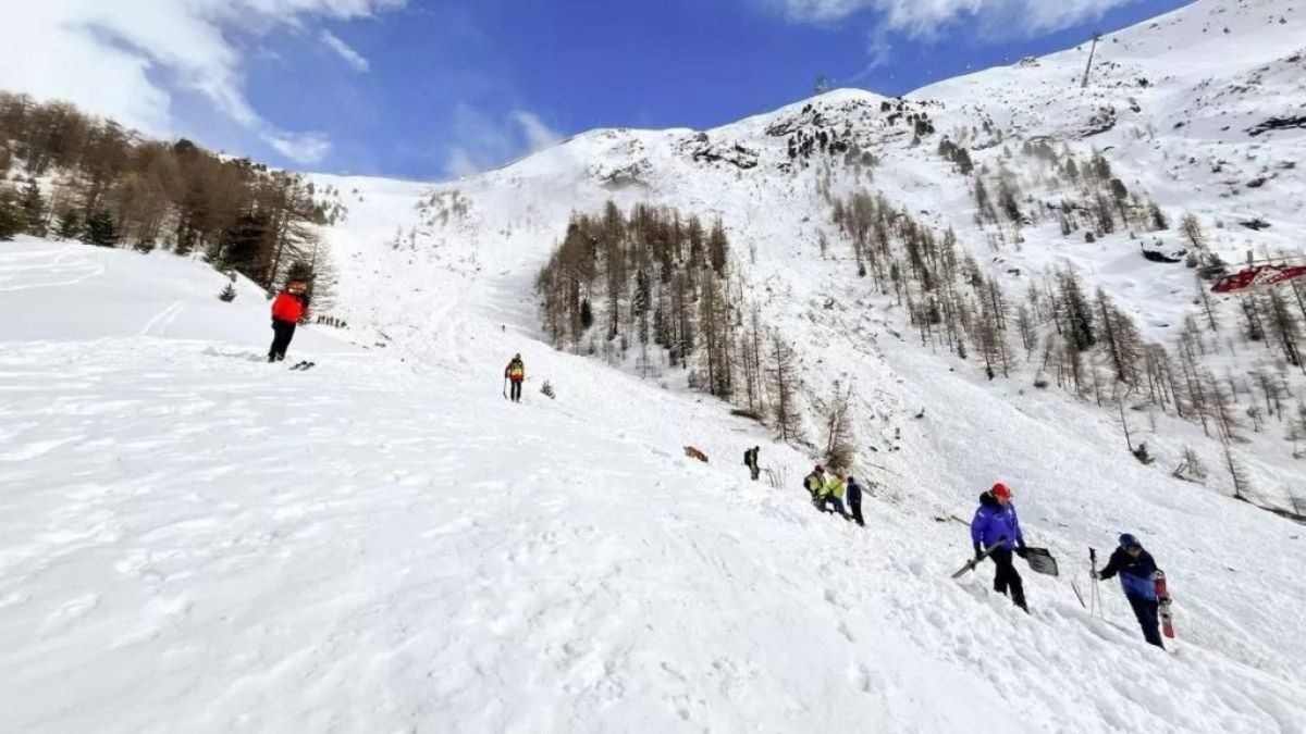 Una avalancha se cobró la vida de tres esquiadores en Suiza.