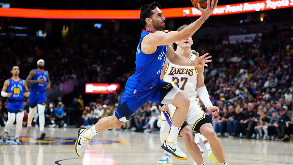 Facundo Campazzo alcanzó a anotar 3 puntos en Denver Nuggets, en la derrota ante Los Lakers.