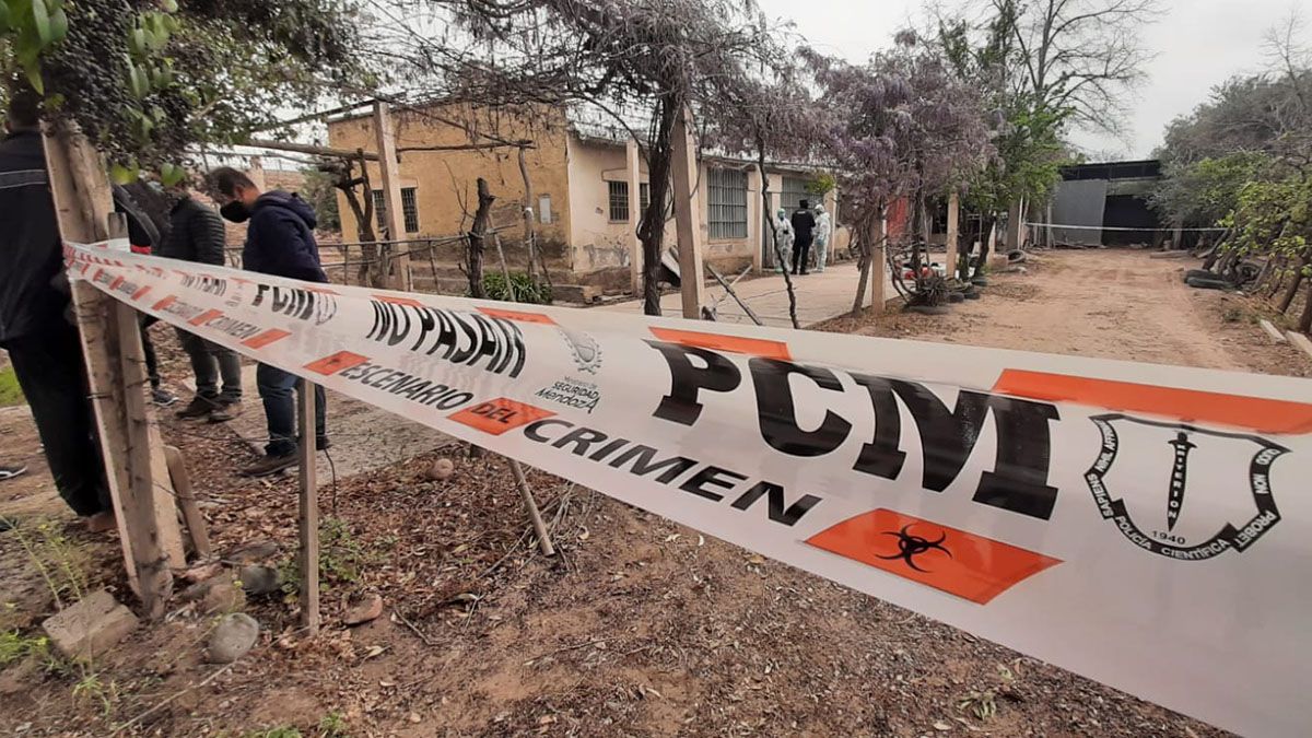 Una mujer murió en su casa e investigan si aprovecharon para robarle