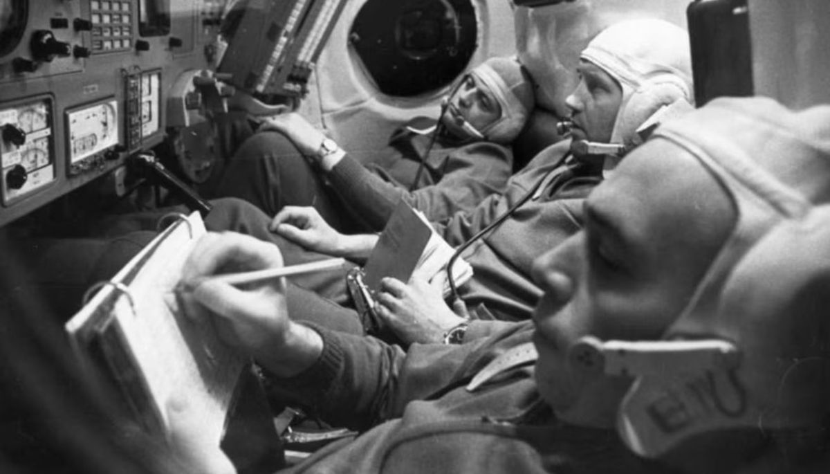 Los astronautas establecieron un récord de permanencia en el espacio en 1971. Los astronautas establecieron un récord de permanencia en el espacio en 1971.