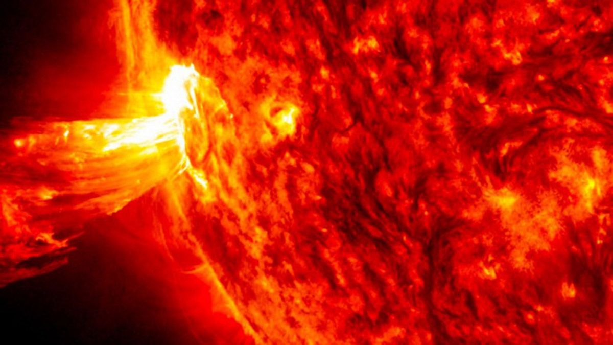 Una tormenta solar se acerca a la Tierra. 