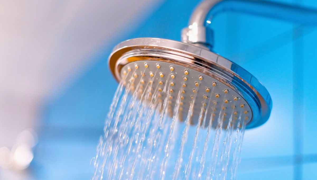 El vinagre es ideal para limpiar y desincrustar pegotes.&nbsp;