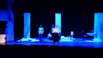 Las Olas, puesta teatral que homenajea a la mujer, llega al teatro El Taller
