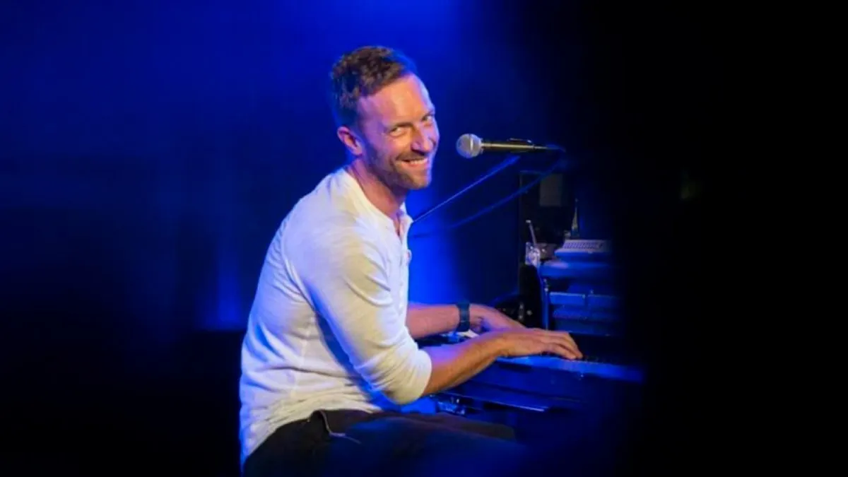 Tras el escándalo del CEO infiel en el show de Coldplay, Chris Martin lanzó una advertencia a su público Tras el escándalo del CEO infiel en el show de Coldplay, Chris Martin lanzó una advertencia a su público