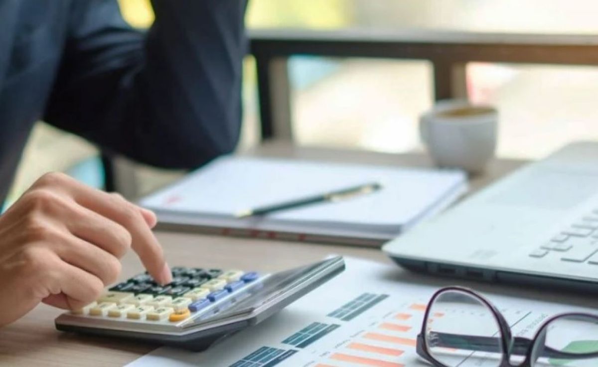 La eliminación de internos permitiría un reacomodamiento de precios a la baja, facilitando el acceso a vehículos nuevos y embarcaciones. La eliminación de internos permitiría un reacomodamiento de precios a la baja, facilitando el acceso a vehículos nuevos y embarcaciones.