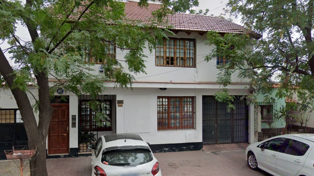 El consultorio allanado funcionaba en calle Álvarez Condarco, en San José, Guaymallén.