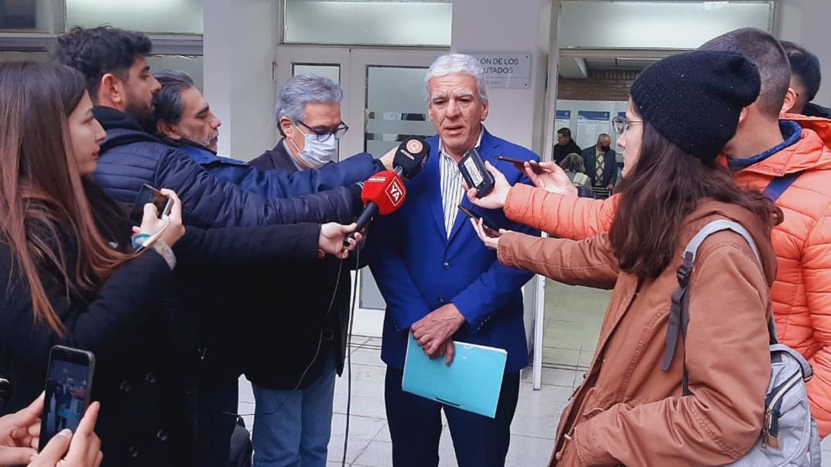 El peronista Néstor Márquez formuló breves declaraciones apenas asumió como presidente de la Bicameral de Seguridad.