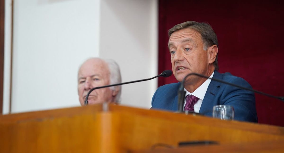 El gobernador Suarez anunció, durante el discurso en los Tribunales, el acuerdo con los jueces.