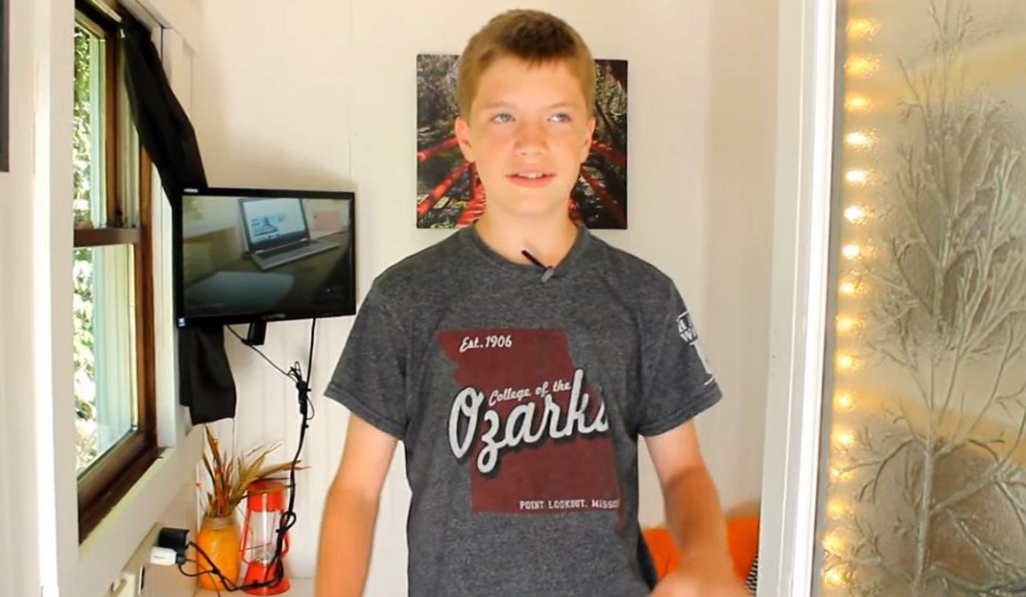 Un niño de 13 años construyó una casa por 1.500 dólares