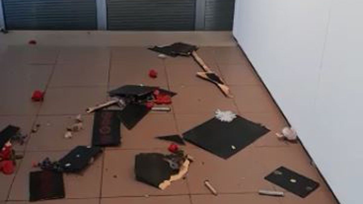 Videos: destruyeron las obras de arte en la UNCuyo que habían sido cuestionadas por la Iglesia