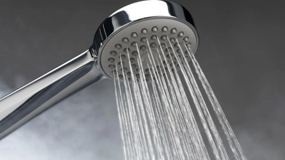 En la ducha y en todo tu sanitario el sarro puede acumularse y afectar su funcionamiento, pero este truco te ayudará. En la ducha y en todo tu sanitario el sarro puede acumularse y afectar su funcionamiento, pero este truco te ayudará.