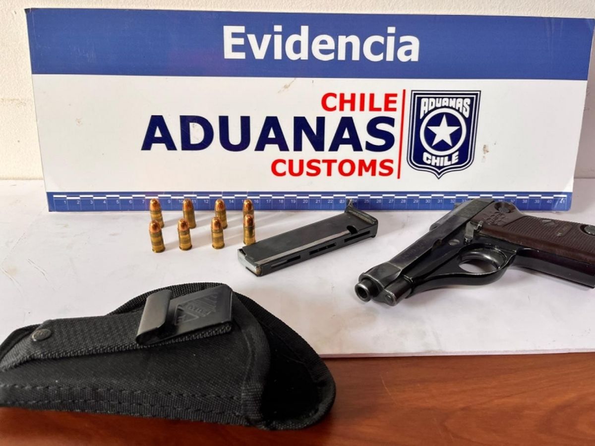 El Policía quedó detenido en Chile por intentar contrabandear una pistola por la frontera con Chile.