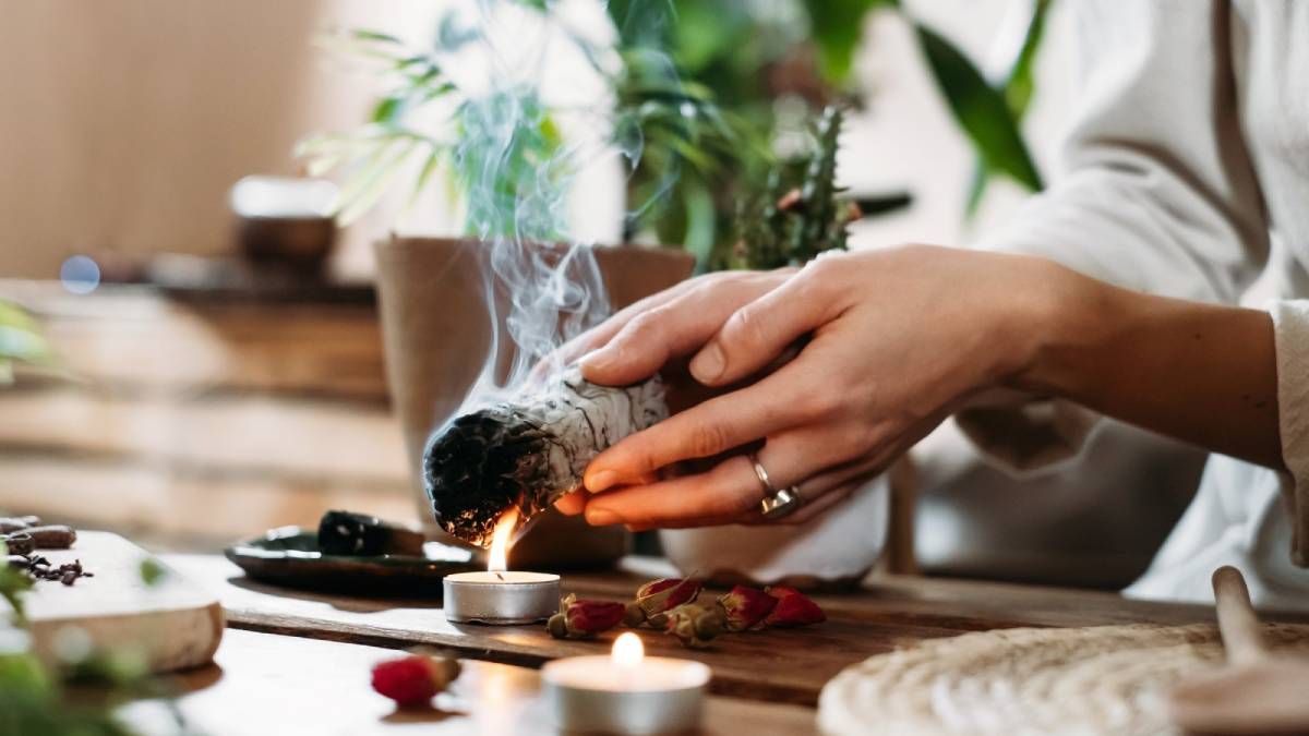 El poderoso ritual para hacer en junio y convertirte en un imán del dinero, según el Feng Shui. El poderoso ritual para hacer en junio y convertirte en un imán del dinero, según el Feng Shui.