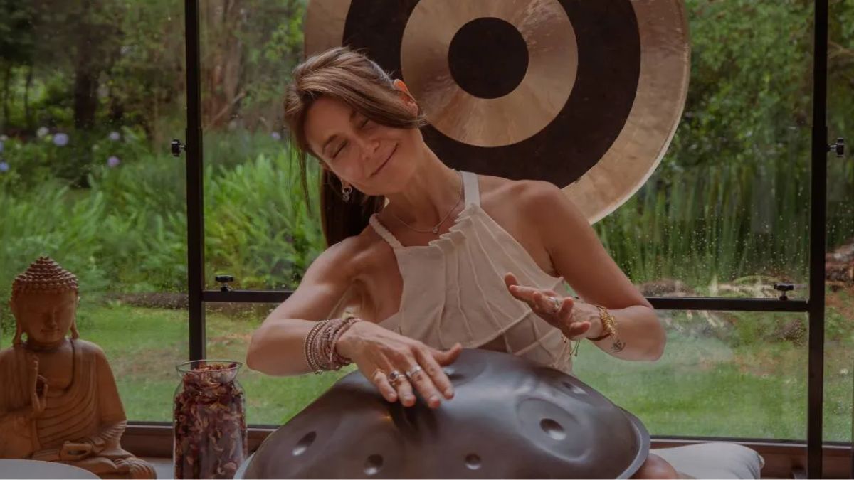 La artista Valen Moisés creó un puente entre espiritualidad y vida cotidiana basado en la energía femenina