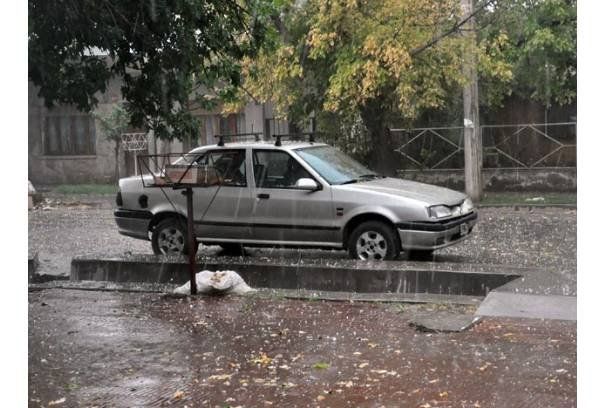 Llegan el frío y las lluvias el jueves y la probabilidad de tormentas el sábado de Vendimia