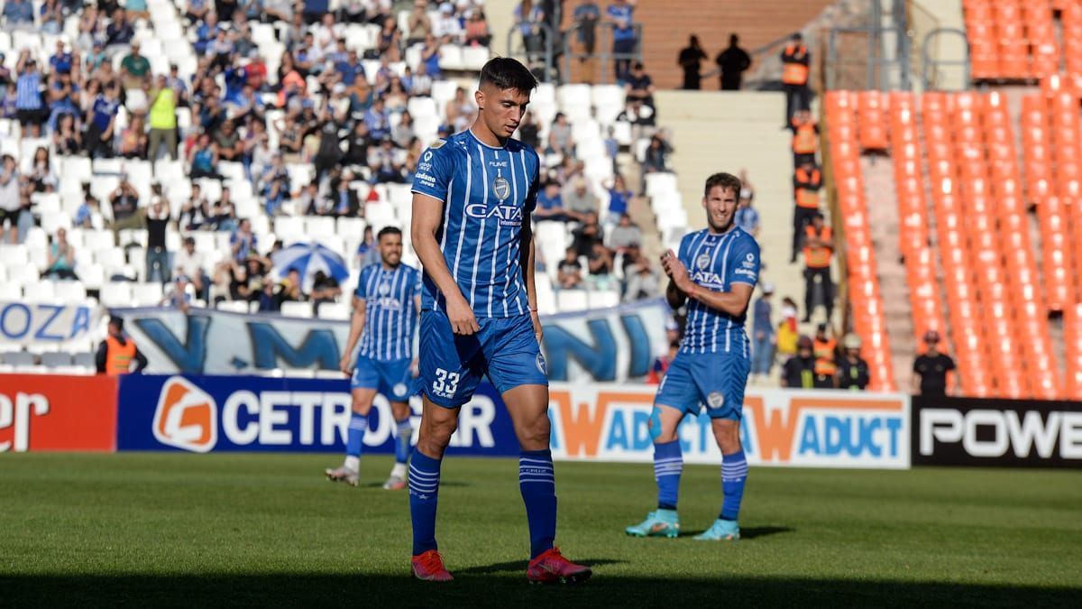 Bullaude surgió en Maipú, se hizo profesional en el Tomba y hoy tiene destino en Europa