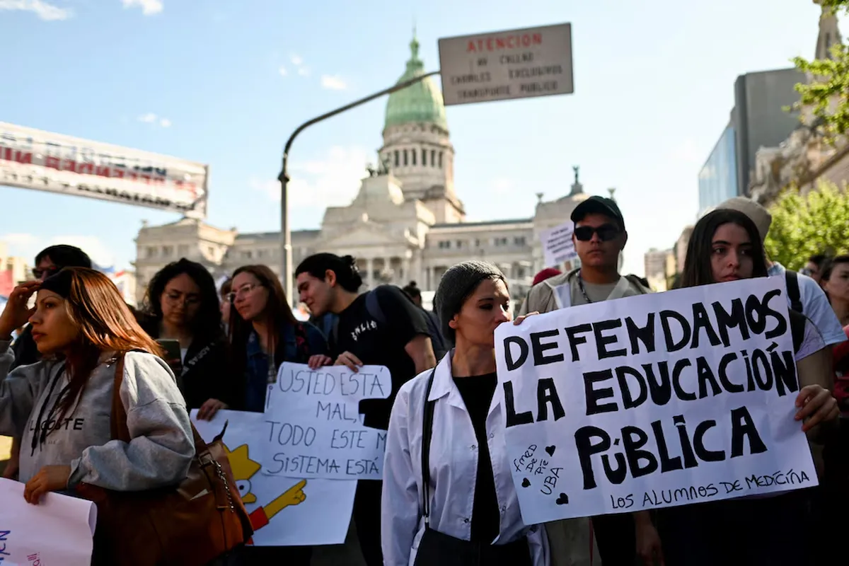 De los gobernadores que tomaron partido a la provincia cuyo rector no adhirió a la marcha universitaria