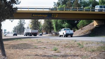 Se oficializó el proyecto de la tercera vía del Acceso Sur: ensanche y nuevos puentes en una arteria clave Se oficializó el proyecto de la tercera vía del Acceso Sur: ensanche y nuevos puentes en una arteria clave