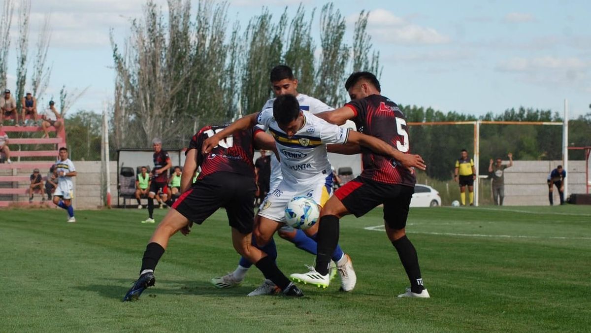 FADEP le ganó a Huracán de San Rafael y se metió en una nueva instancia del Regional Amateur. FADEP le ganó a Huracán de San Rafael y se metió en una nueva instancia del Regional Amateur.