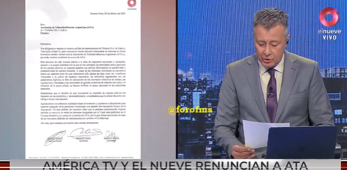 Rolando Graña lee el comunicado de Canal 9. Rolando Graña lee el comunicado de Canal 9. 