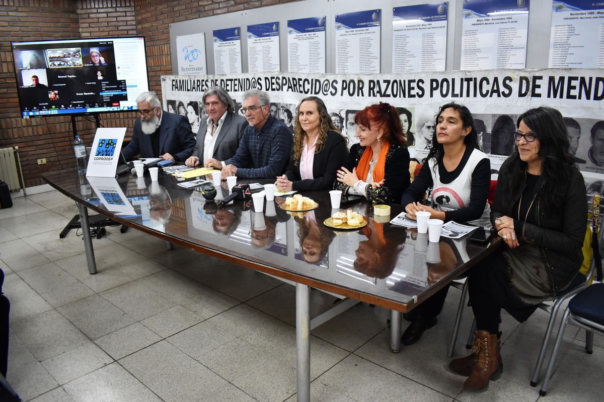 Los diputados José Luis Ramón y Laura Chazarreta acompañaron la presentación de la Coprodep. También lo hizo Valentina Morán.
