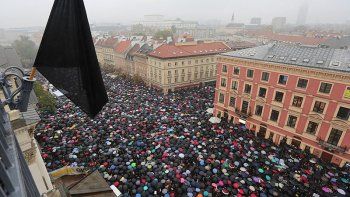 El aborto eleva la tensión entre el gobierno polaco y la oposición